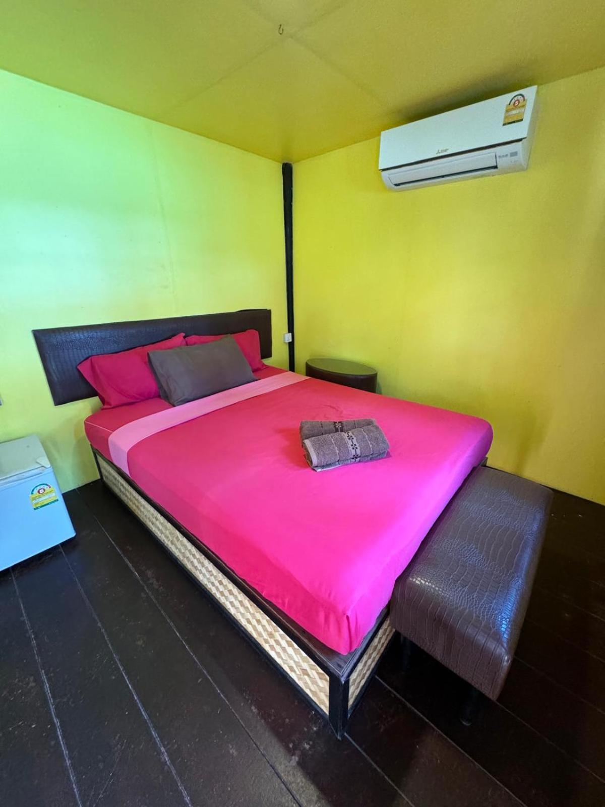 Bayview Sunset Hotel Koh Lipe Exterior photo