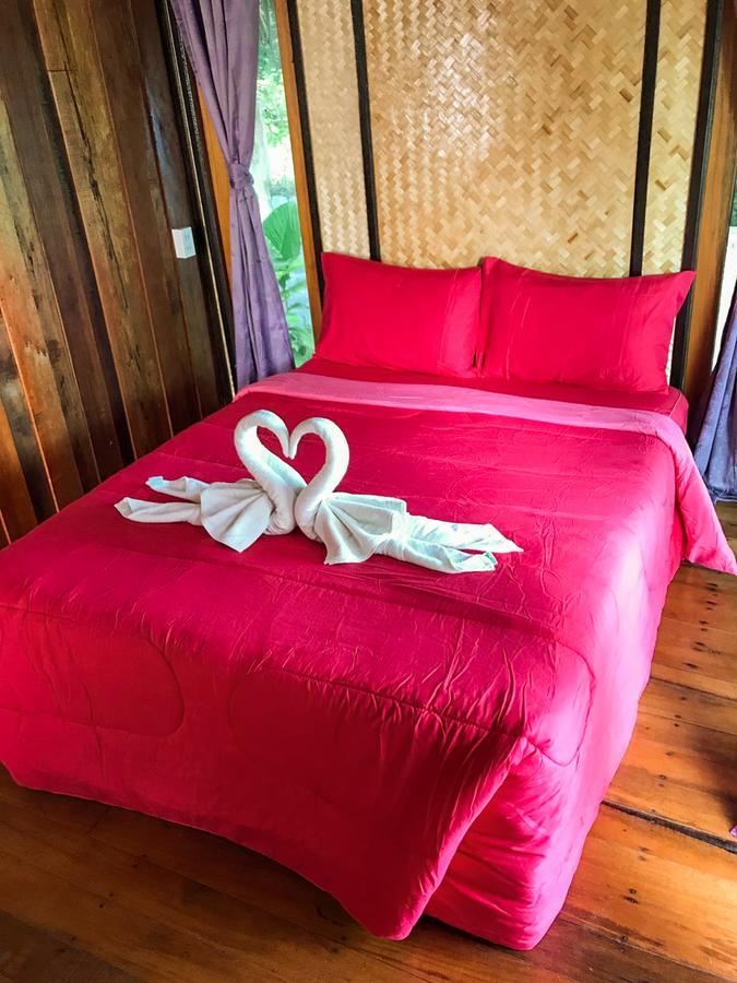 Bayview Sunset Hotel Koh Lipe Exterior photo